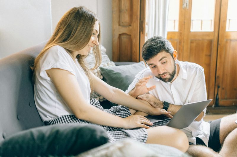 He Doesn't Try to Control Your Choices