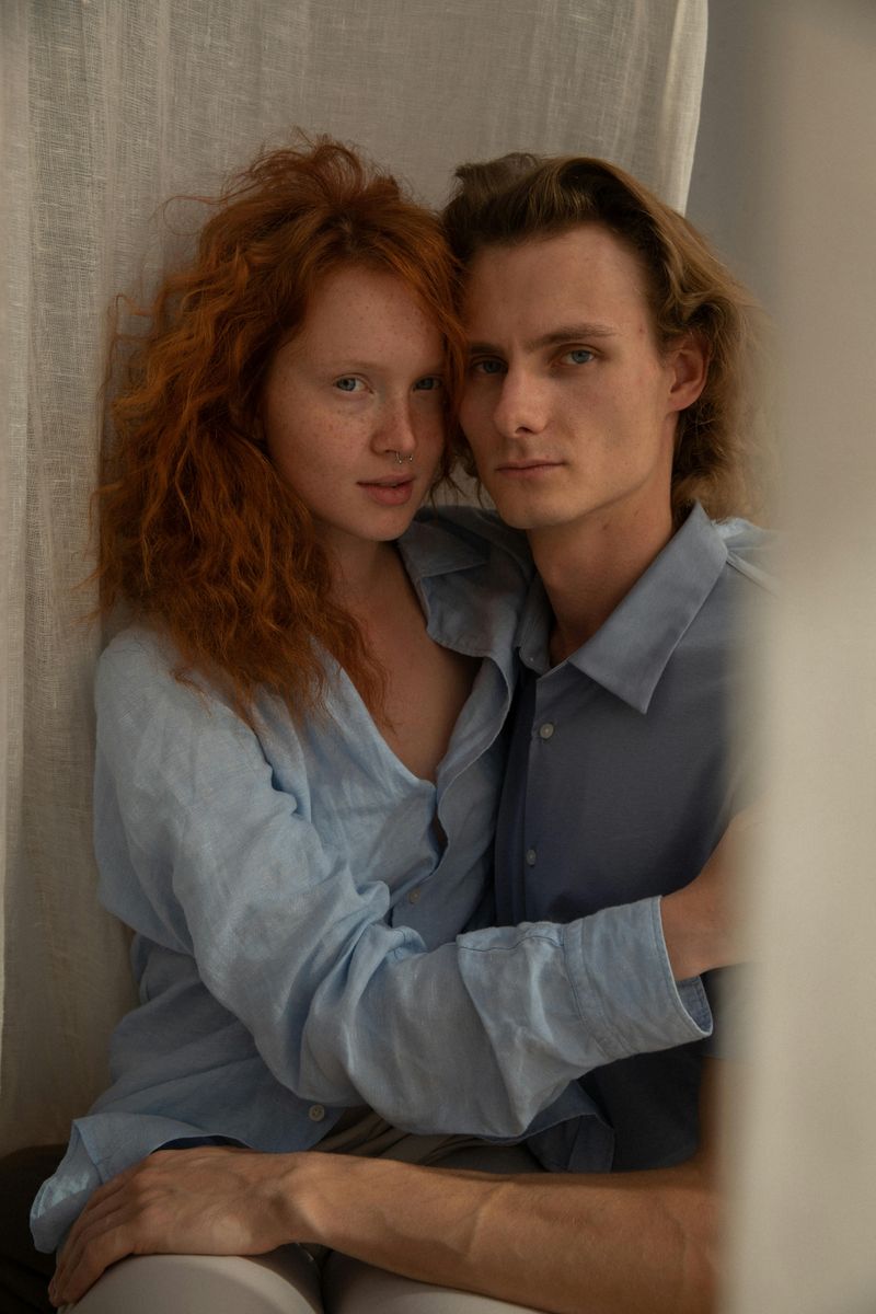 Hot-and-Cold Push-Pull Behavior