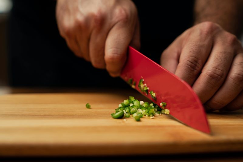 Proper Knife Technique for Vegetables