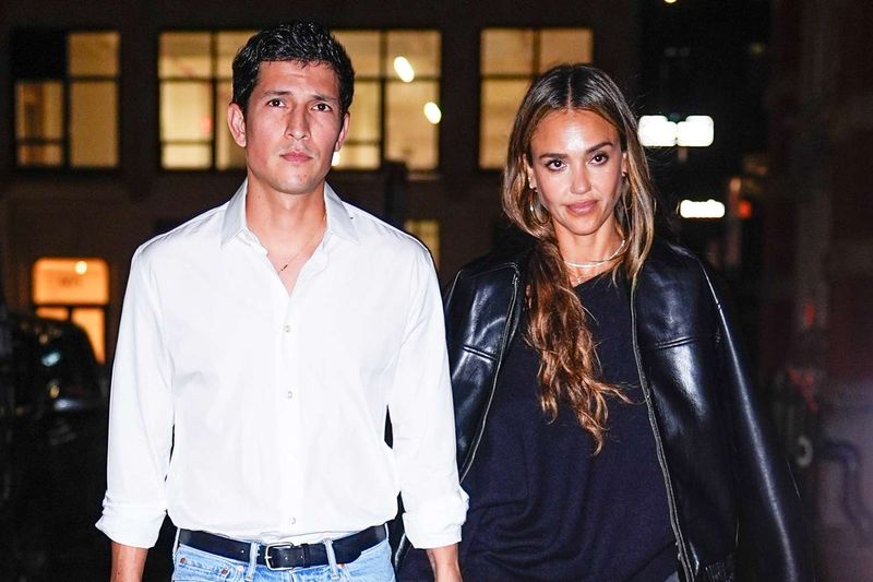 Jessica Alba and Danny Ramirez