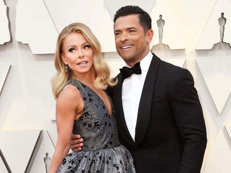 Kelly Ripa & Mark Consuelos