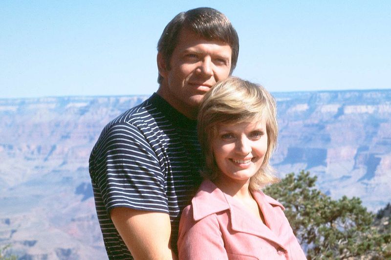 Mike and Carol from The Brady Bunch