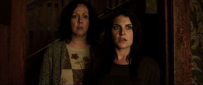 Housebound (2014)
