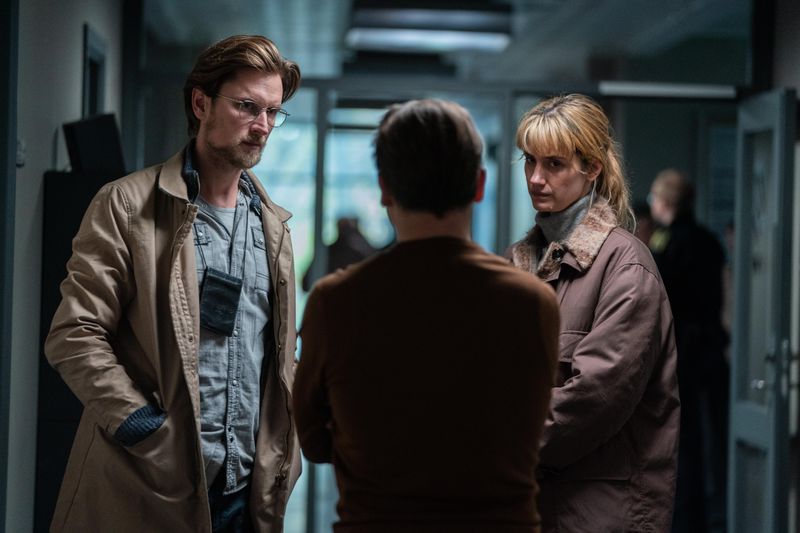 12 Netflix Crime Series With Stunning Reviews and Serious Buzz