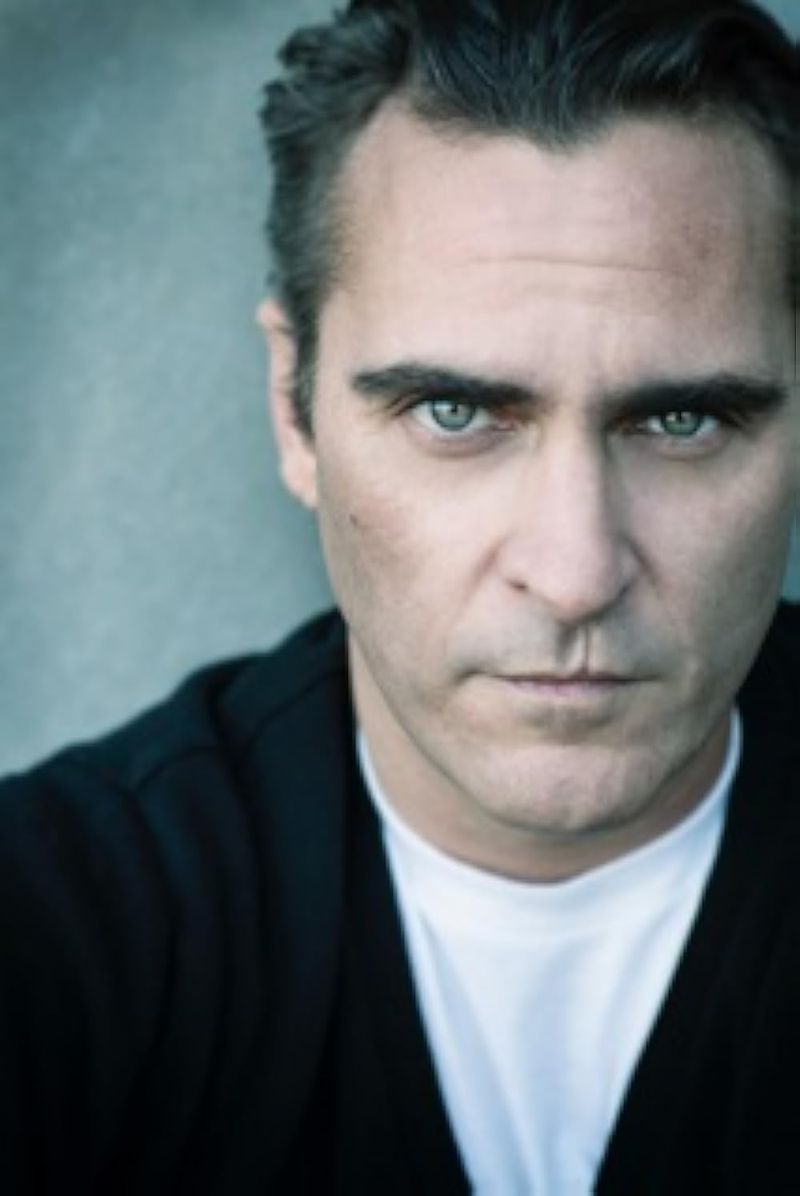 Joaquin Phoenix's Cleft Lip Scar