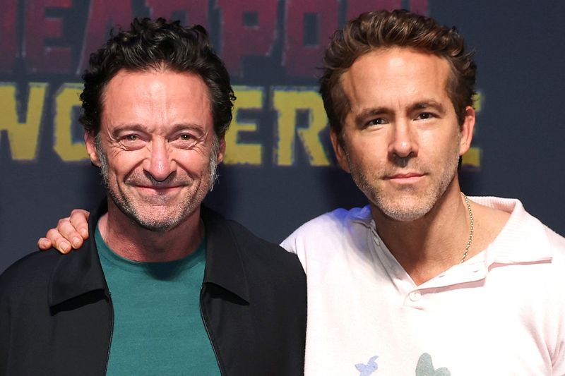Ryan Reynolds & Hugh Jackman