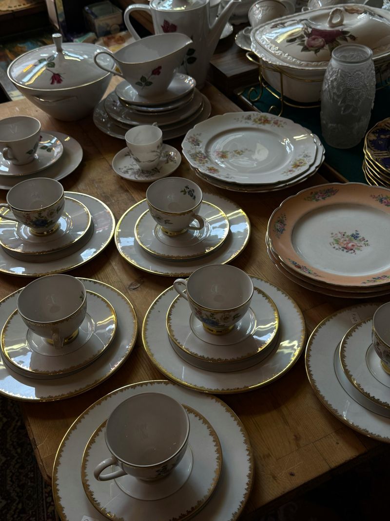Complete Sets of Fine China