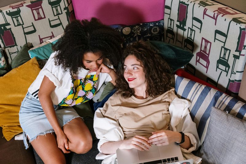 11 Signs You Can Count on Someone When Things Get Real