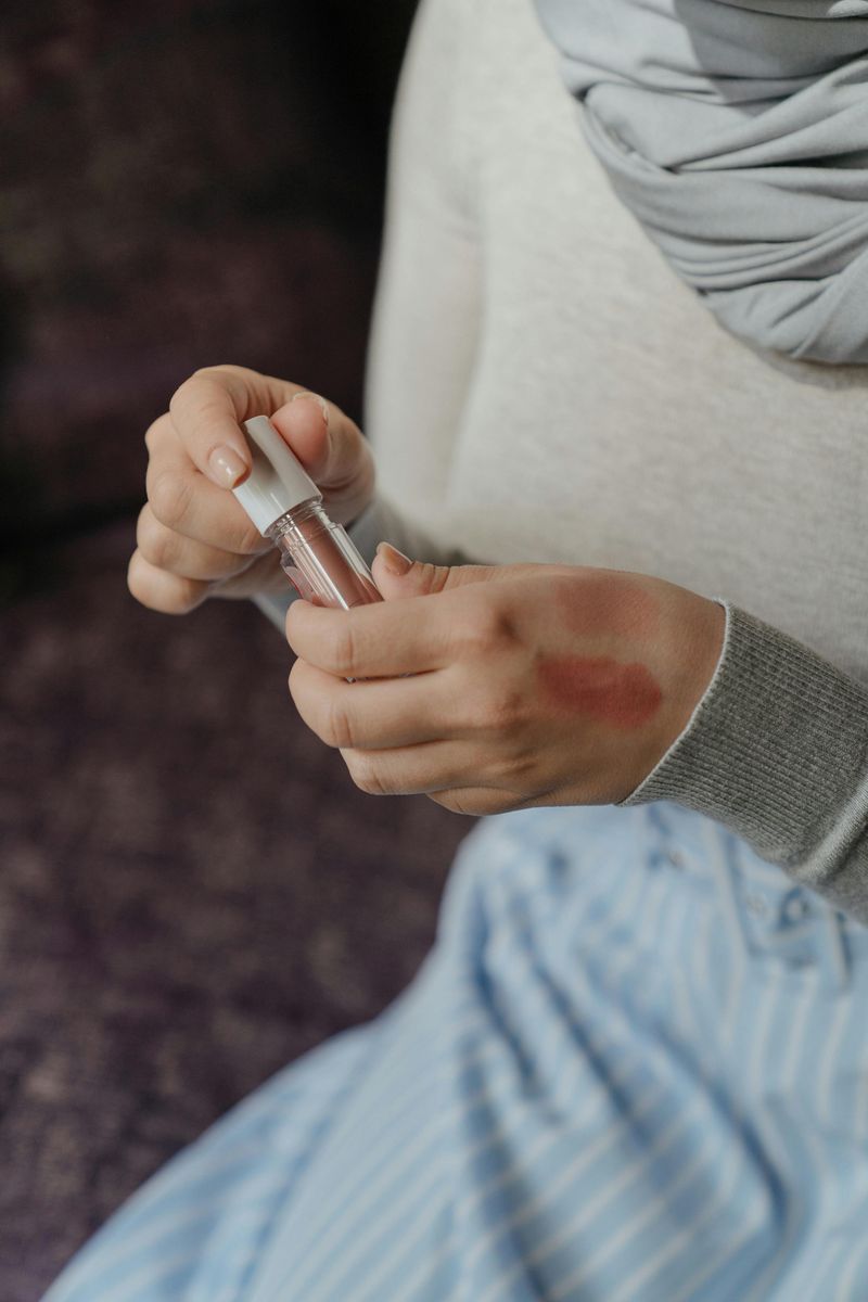 They Notice Sensory Details