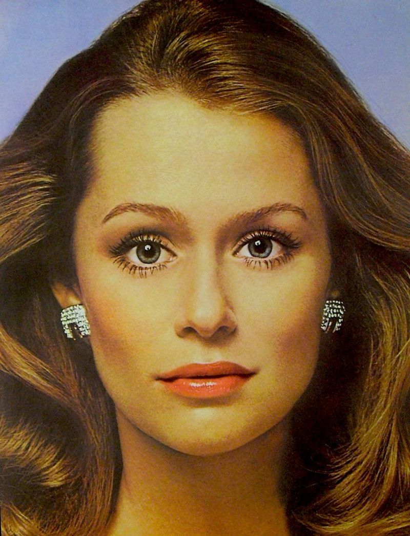 1973: Lauren Hutton