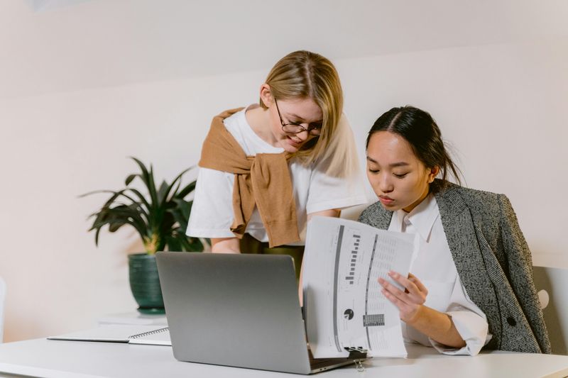 They Give Without Letting Others Give Back