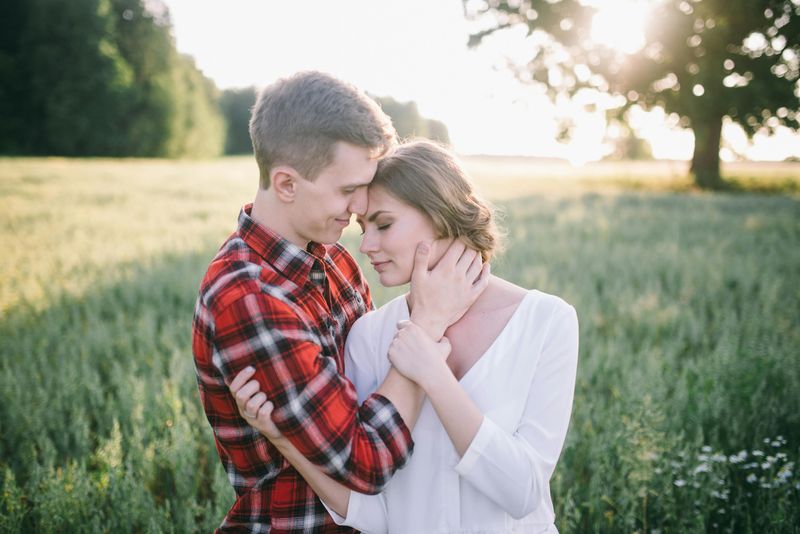 Limerence vs. Deep Love: Knowing the Difference