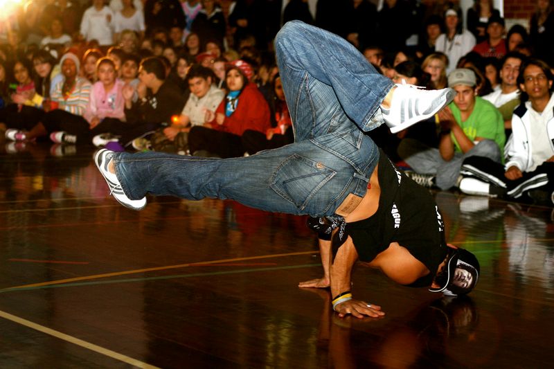 Breakdancing
