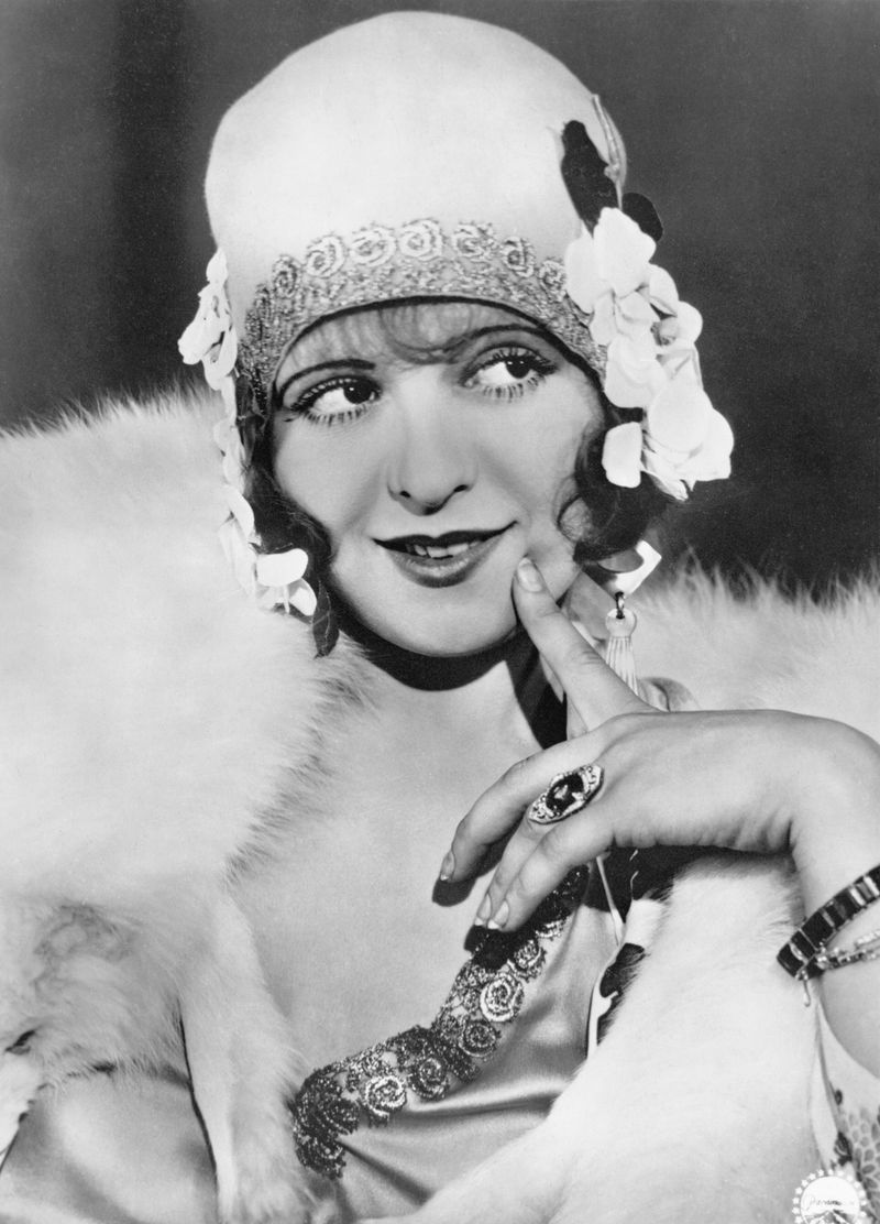 Clara Bow's Tabloid Downfall