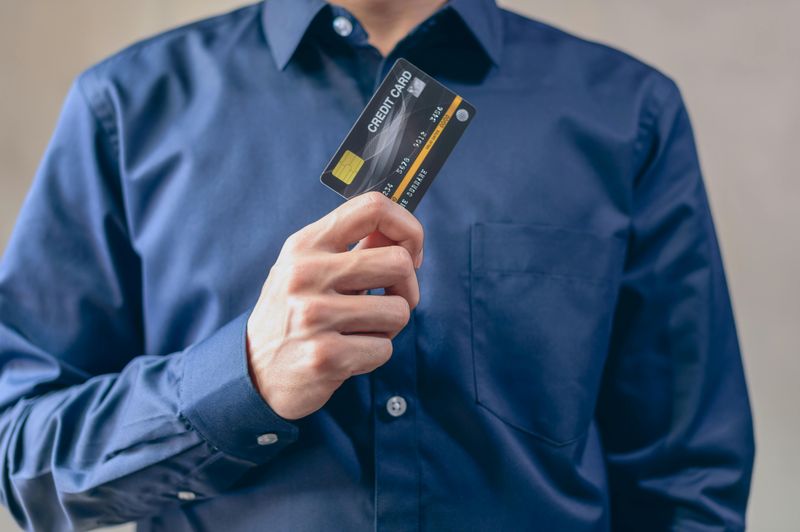 Credit Cards Are Dangerous Financial Traps