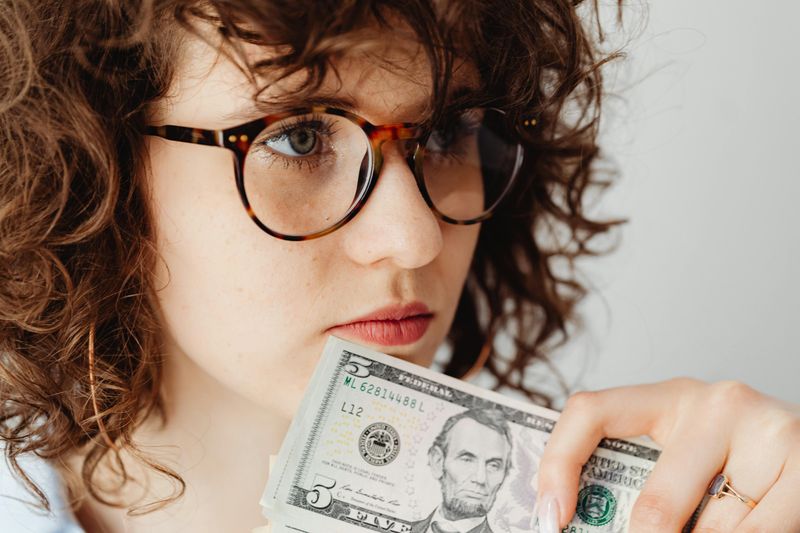 Women Communicate About Money Better