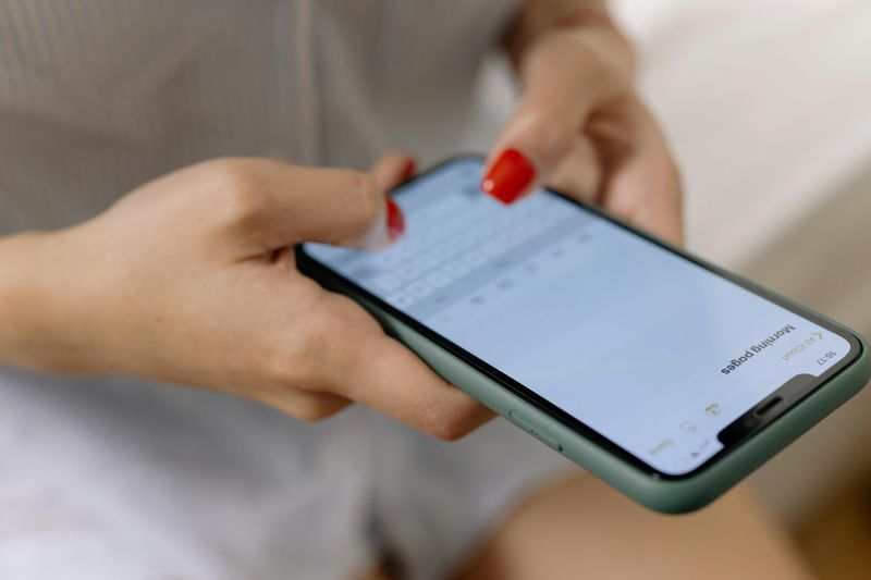 Texts Become One-Word Replies