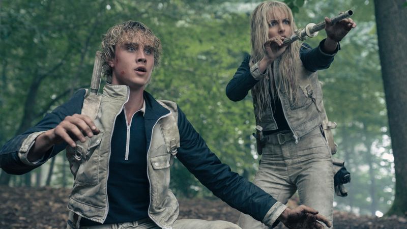 The Hunger Games and Battle Royale