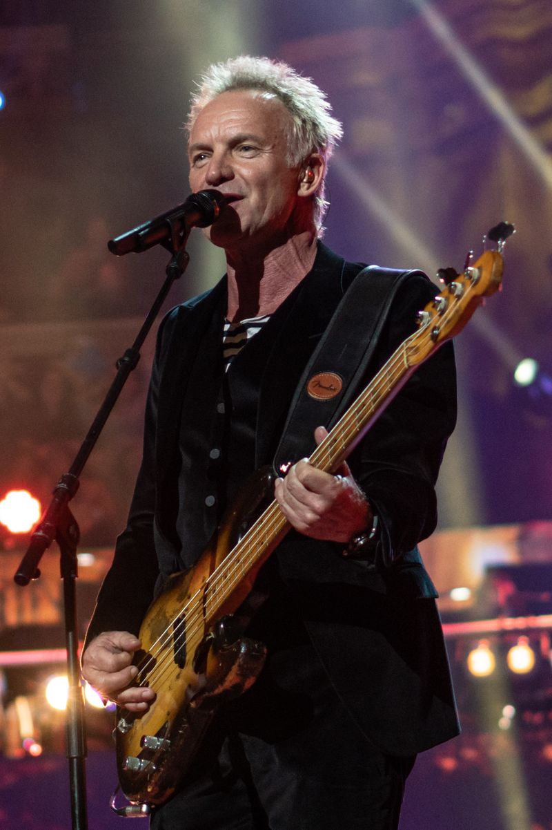 Sting (The Police) - Gordon