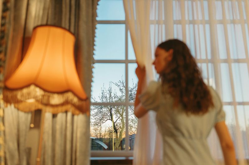 Heavy Light-Blocking Curtains
