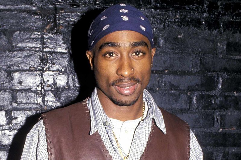 Conspiracy Theorists Think These 10 Celebrities Are Still Alive