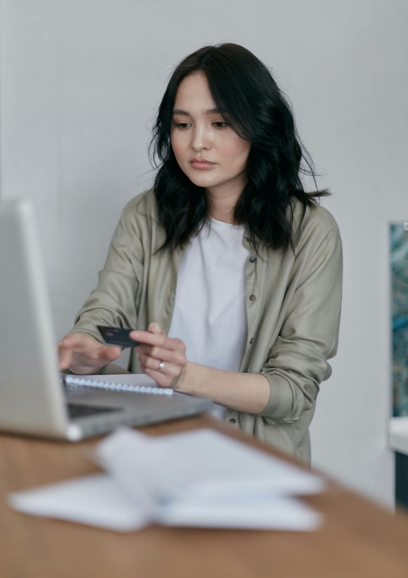 Online Shopping While Pretending to Work