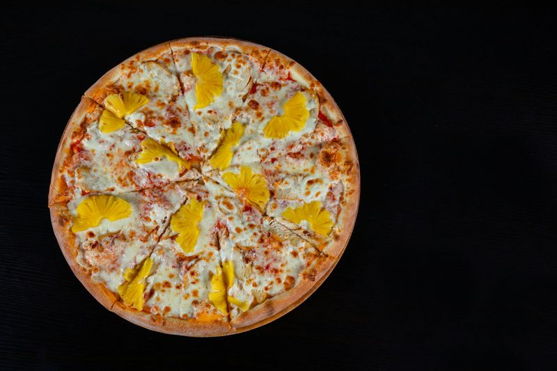 Pineapple on Pizza Lovers