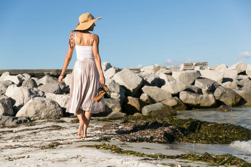 Stop Losing Yourself: 10 Things a Woman Should Never Do to Please a Partner