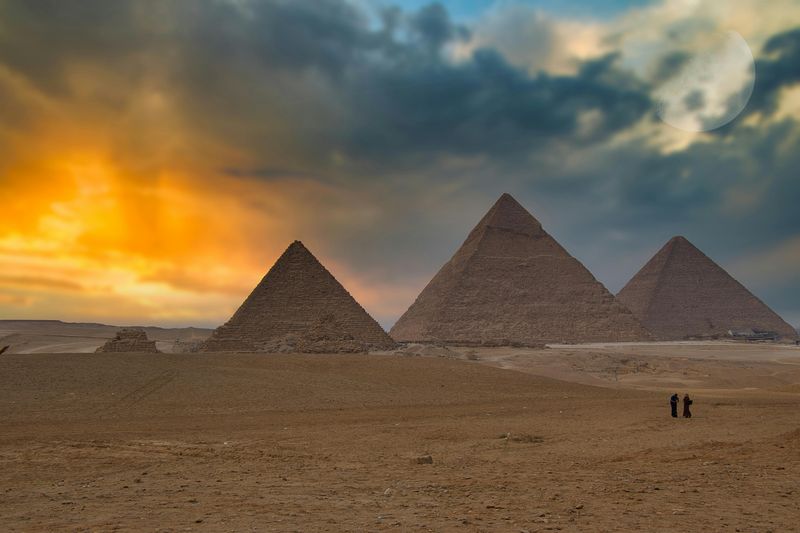 Cleopatra Lived Closer to the Moon Landing Than the Pyramids